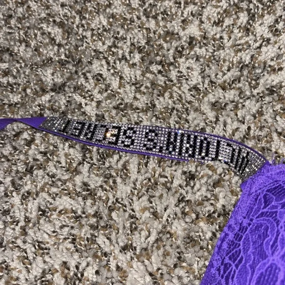 Purple Lace Victoria’s Secret Bra 36D - Picture 4 of 6